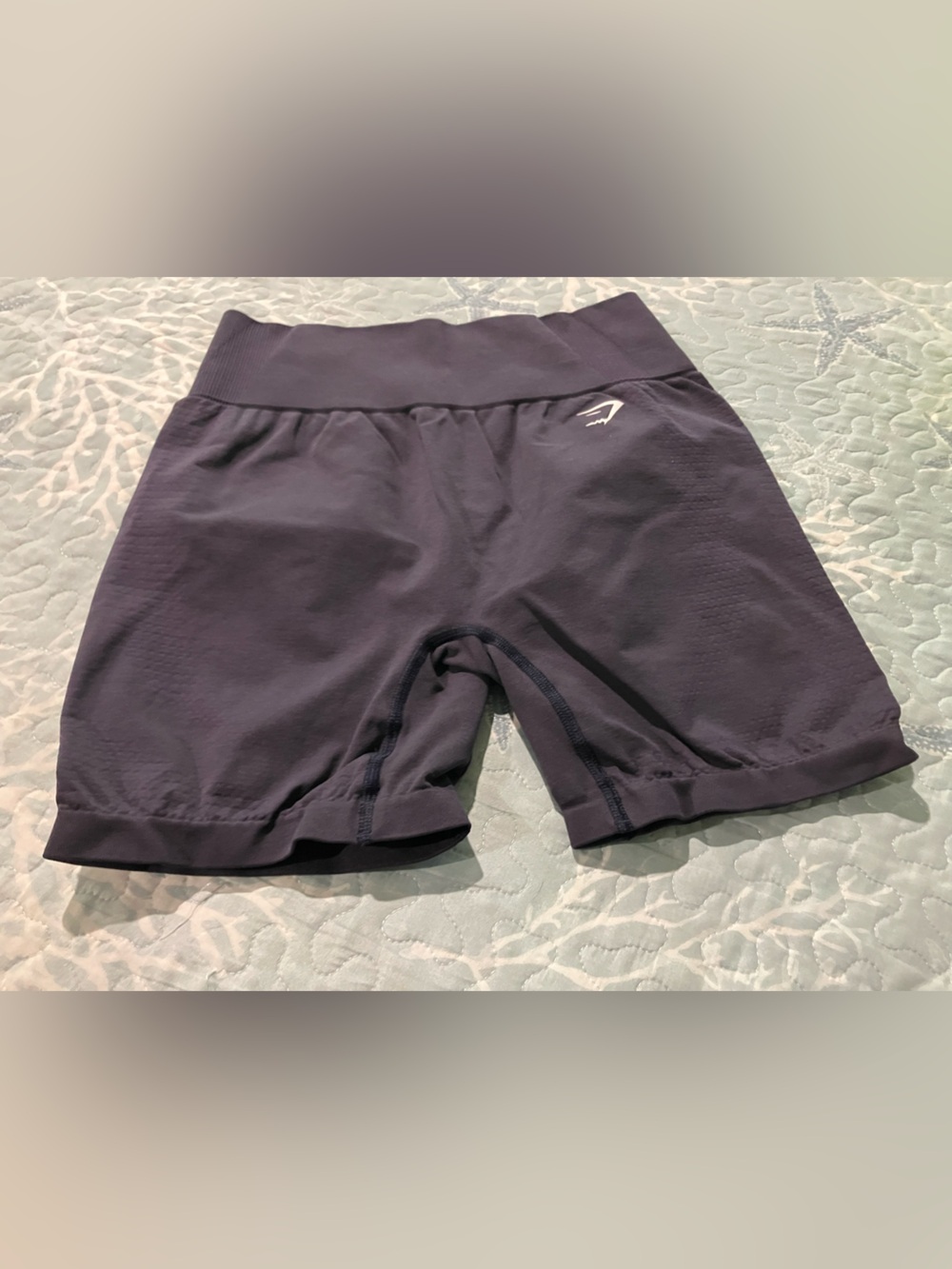 Gymshark woman medium body shape shorts